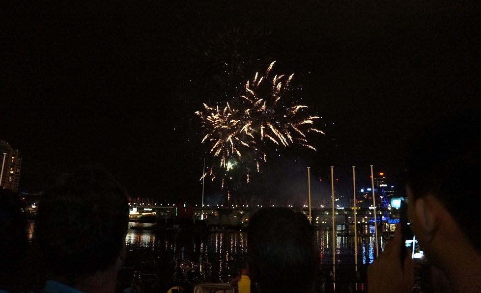 Fogos artificiais em Darling Harbour Sydney