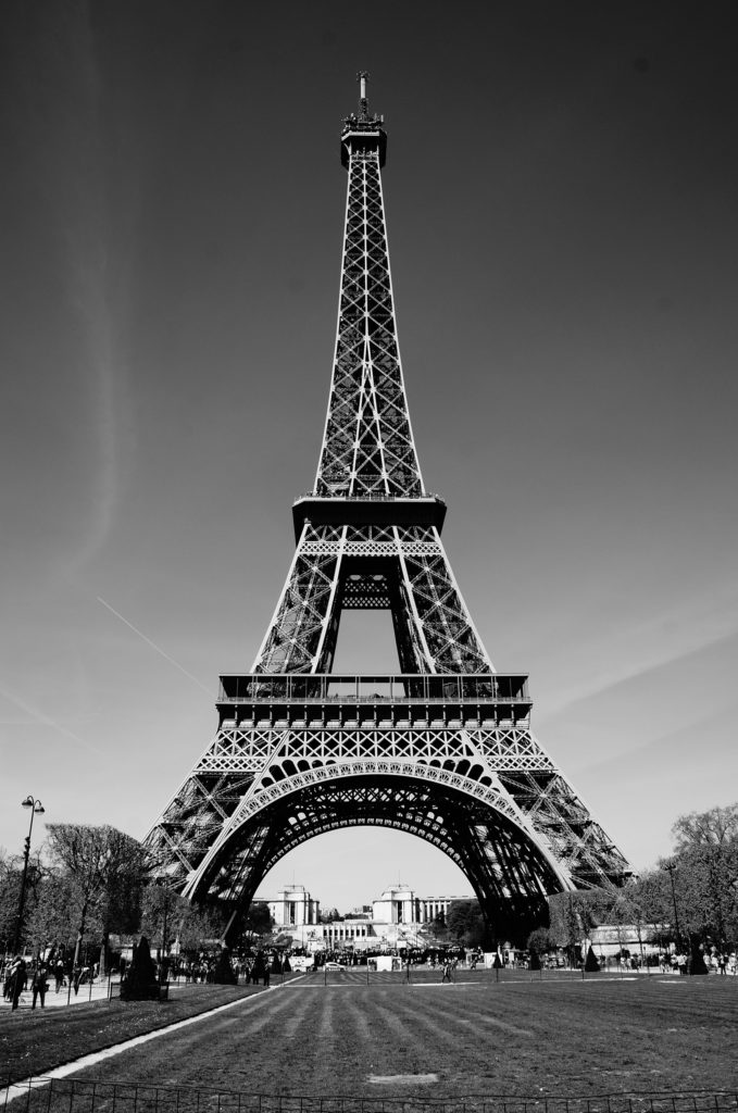 Dicas para visitar a Torre Eiffel de frente by Like Wanderlust