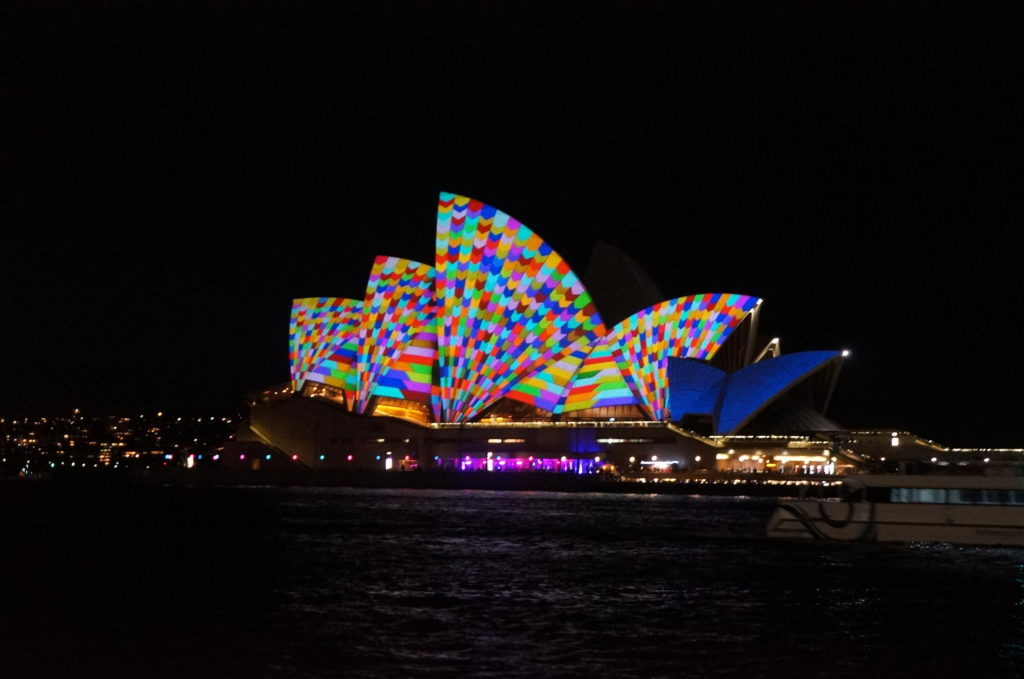 Opera House iluminado pelo Vivid Sydney
