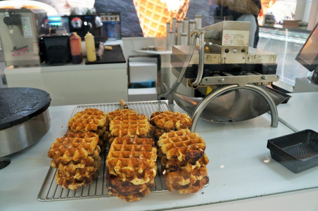 comidas imperdíveis para provar na Bélgica - waffles