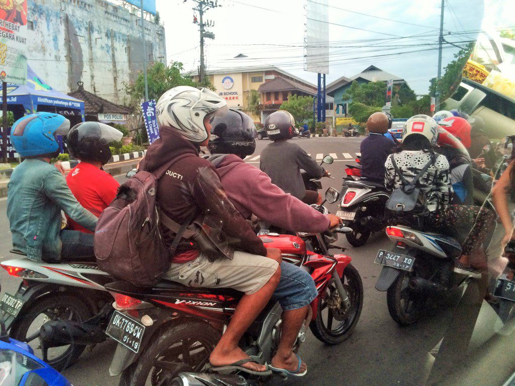 Como se locomover em Bali - trânsito
