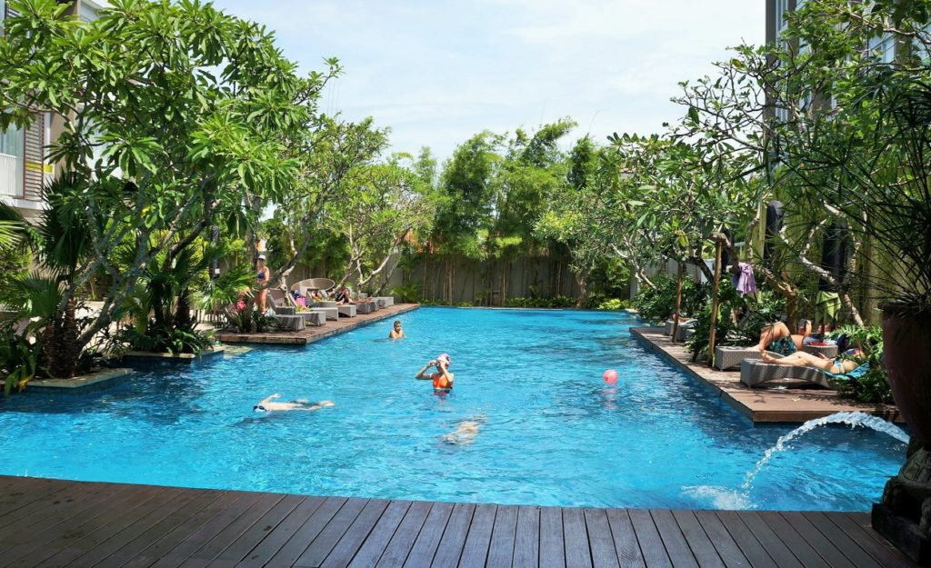 Onde ficar em Nusa Dua gastando pouco - piscina