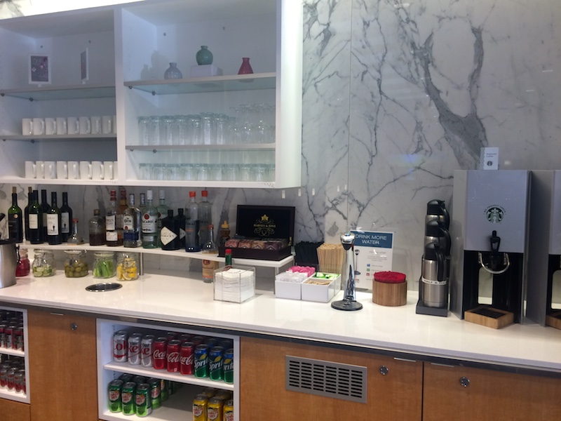 Delta Sky Club em Los Angeles - bebidas