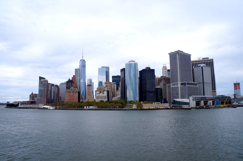 Linda vista de Nova York do ferry