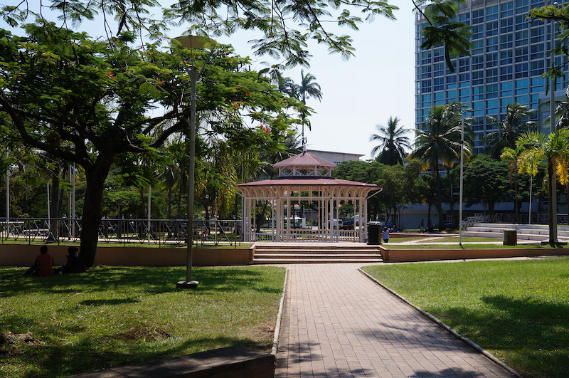 La Place des Cocotiers